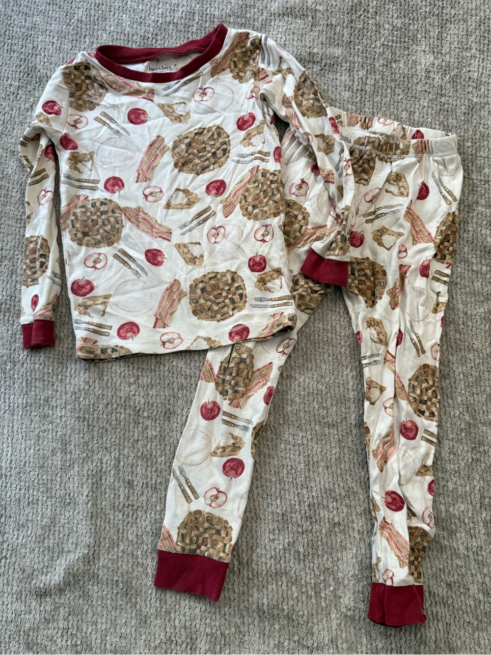 Burt’s Bees Baby Organic Cotton Apple Pie Pajama Set Size 4T